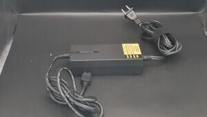 Insignia 90W Universal Laptop Charger NS-PWLC591 D AC Adapter No Tips Included